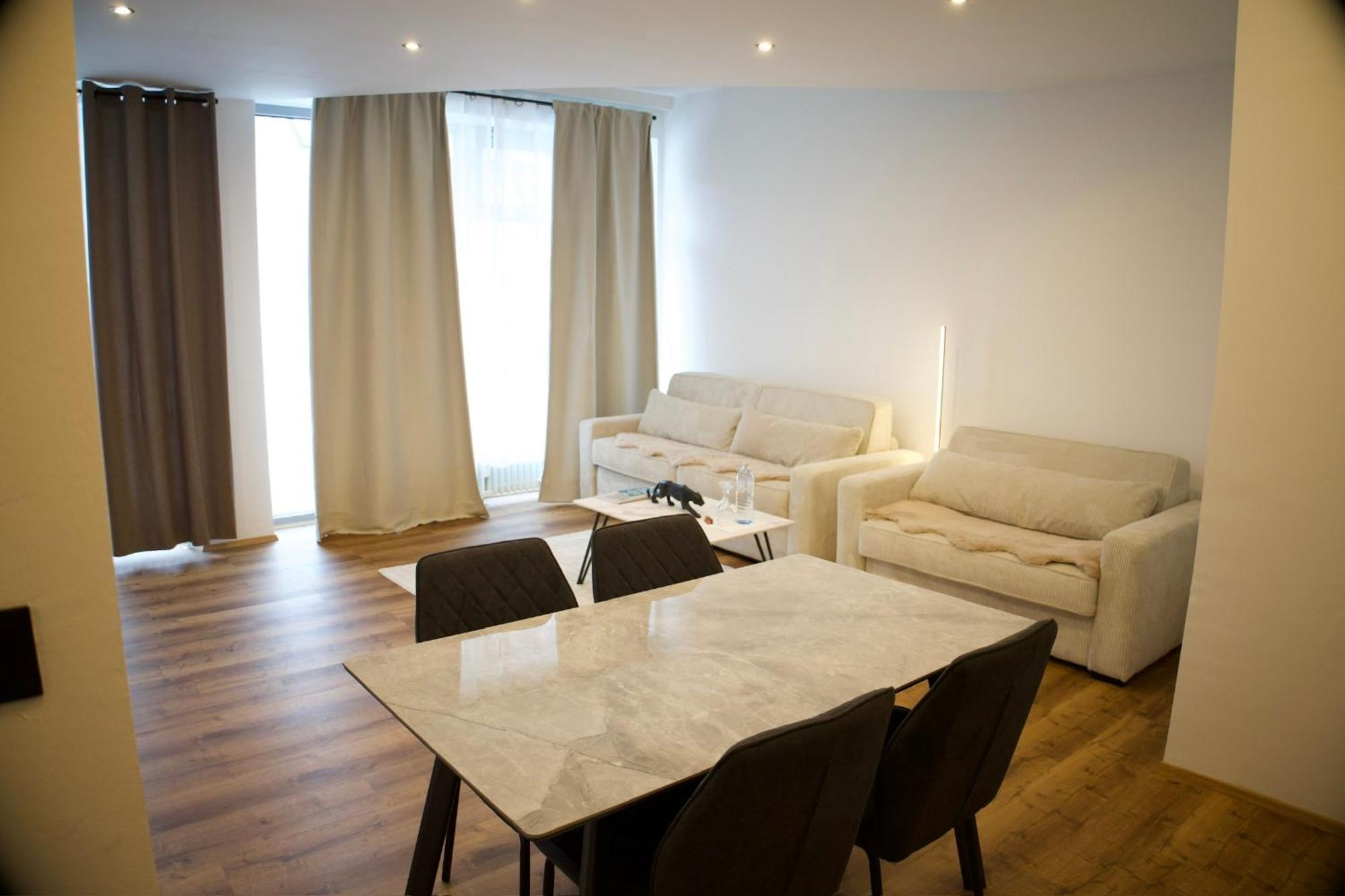 Dc Lofts I Modernes Loft In Der Stadt Salzburg Fuer Bis Zu 5 Personen Bagian luar foto